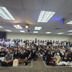 APRESIASI SENI LAKON MELALUI PEMENTASAN “CARPE DIEM”